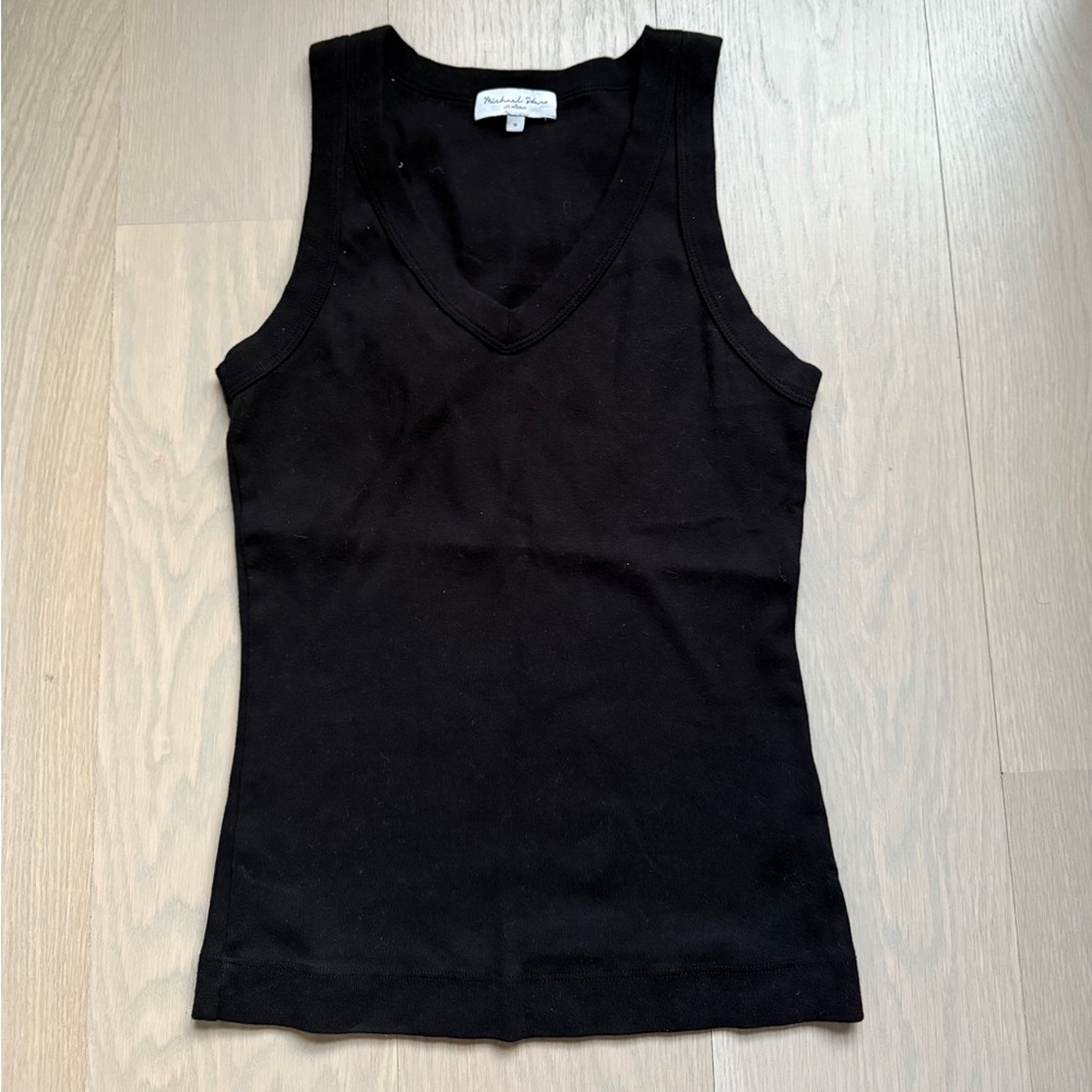 NEW Maya V Neck Tank - Picture 2 of 3